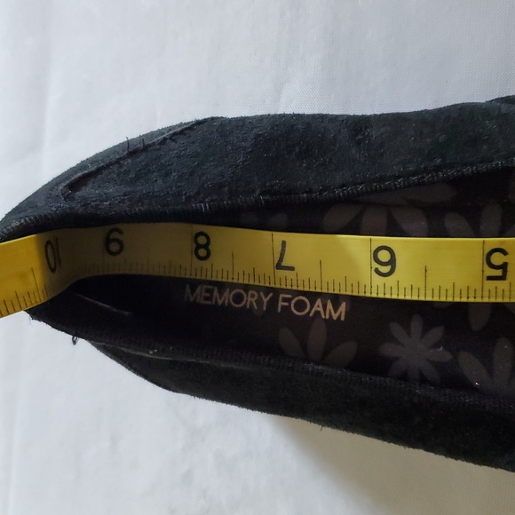 SKECHERS  Size 6 - Picture 8 of 9